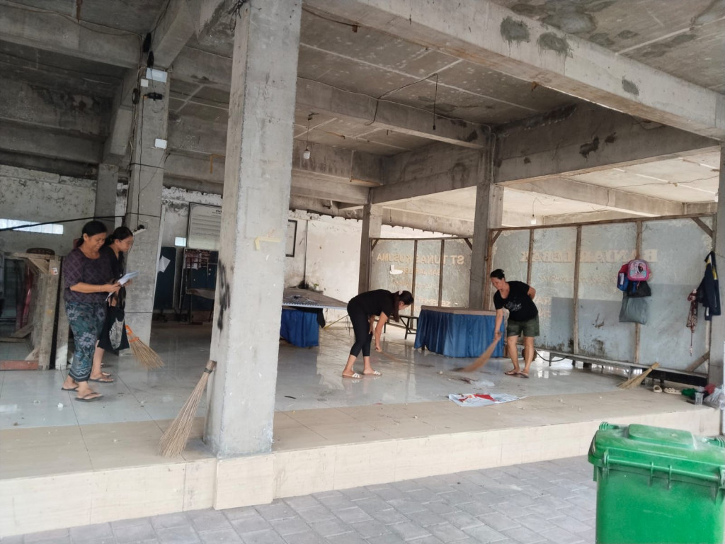 Wujud Nyata Peduli Lingkungan, PKK Banjar Lebak Desa Dalung Gelar Gotong Royong Bulanan